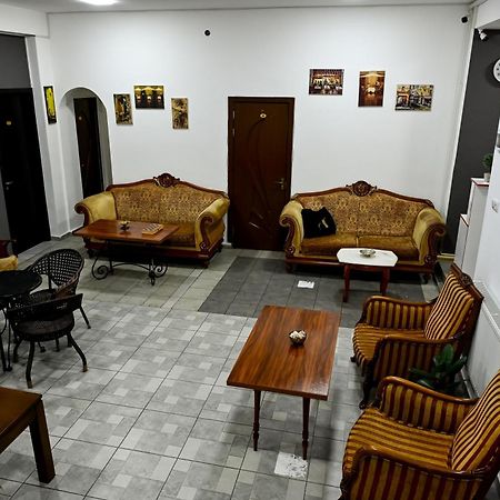 Starhostel Koutaïssi Extérieur photo