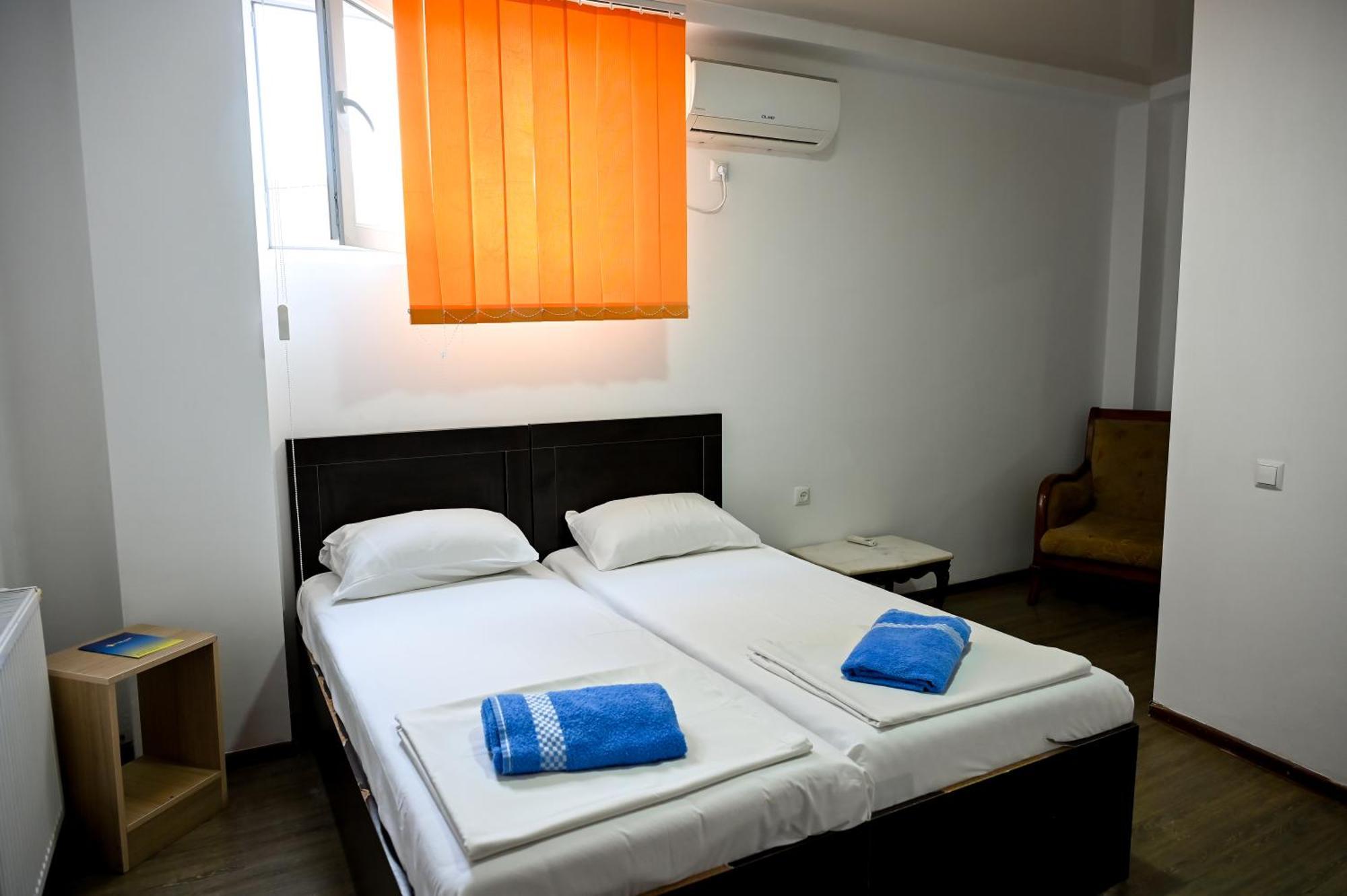 Starhostel Koutaïssi Extérieur photo