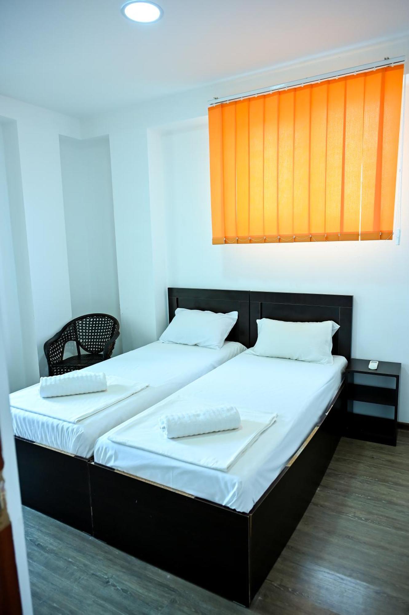 Starhostel Koutaïssi Extérieur photo