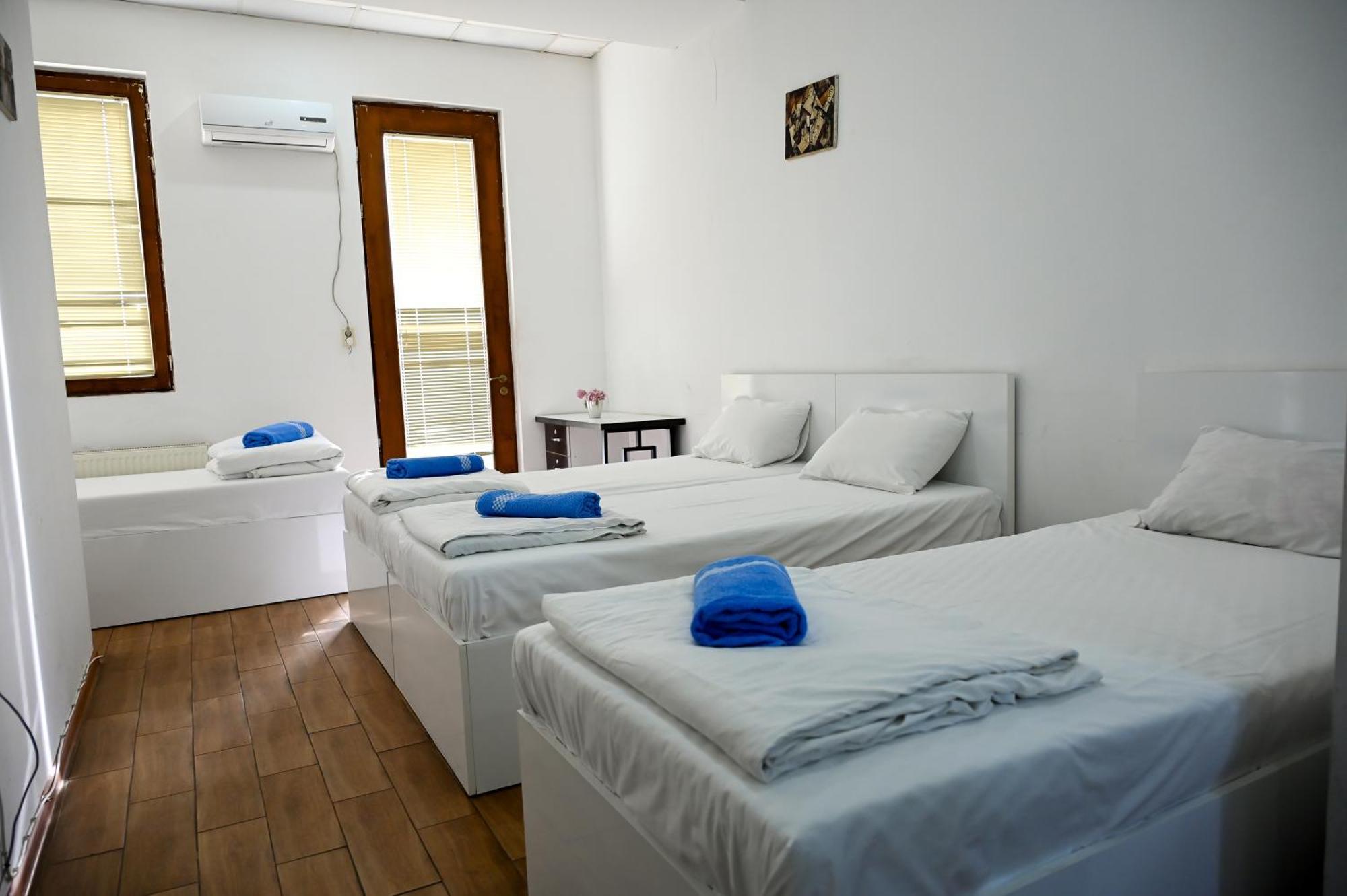 Starhostel Koutaïssi Extérieur photo