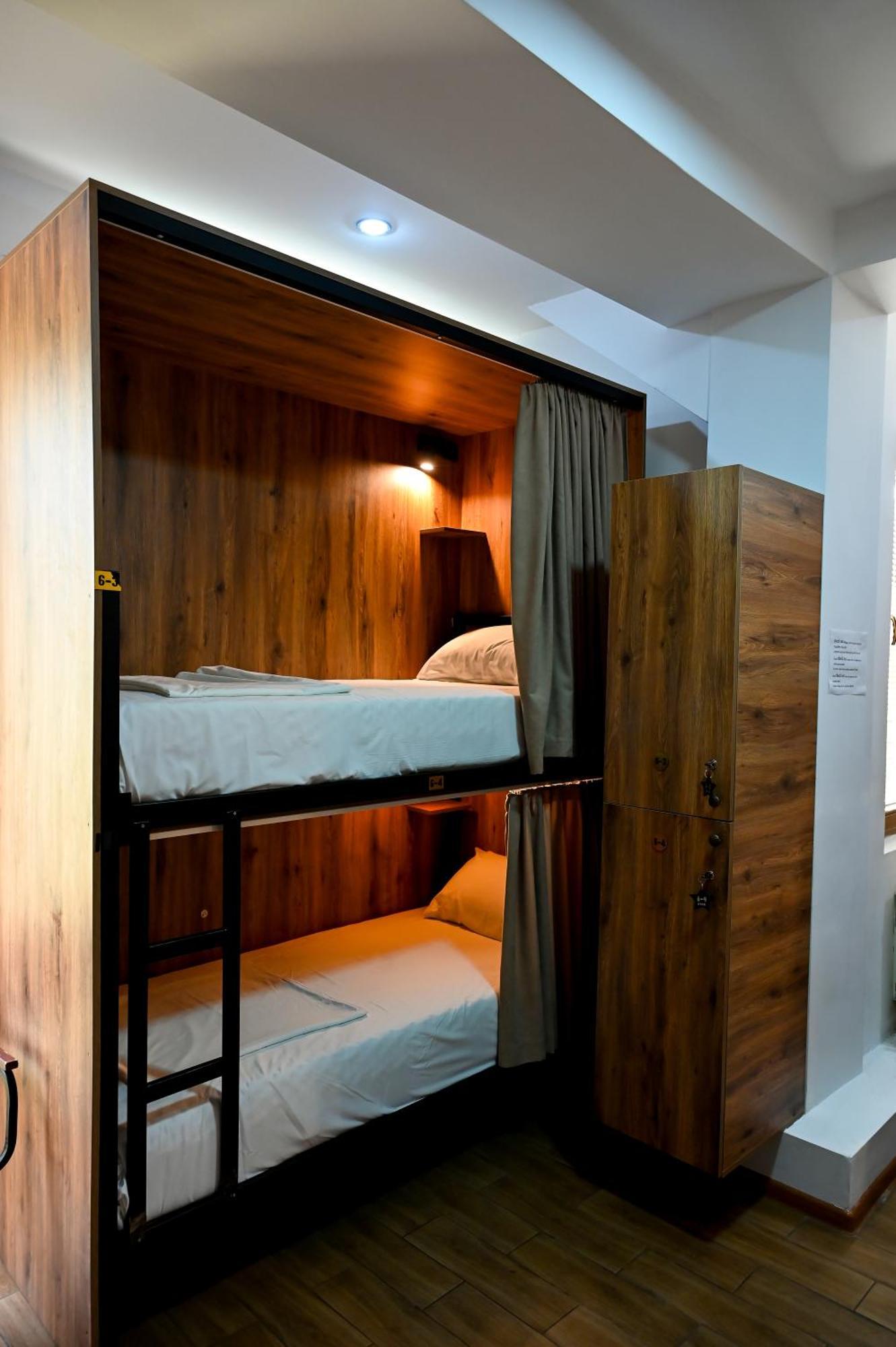 Starhostel Koutaïssi Extérieur photo