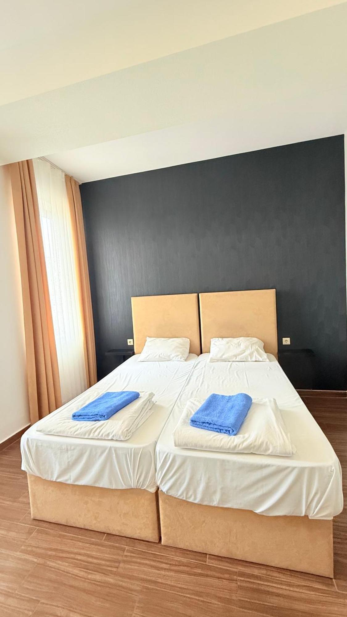 Starhostel Koutaïssi Extérieur photo